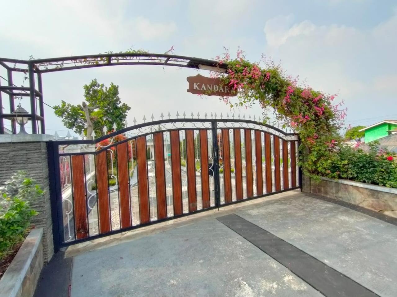 Villa Kandara Hanjawar Puncak Sindanglaya Exterior photo